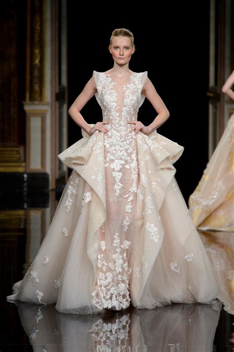 robe de mariée dior 2017|Les plus belles robes de mariée de la haute couture .